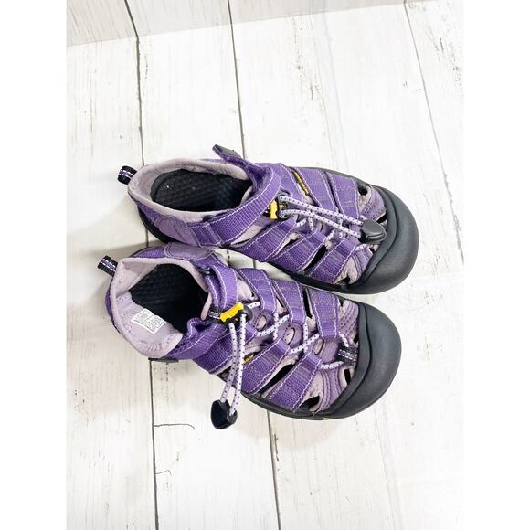 Keen Purple Sandals Washable Youth Size 2 - Picture 2 of 7